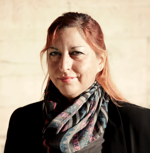 Presentación del libro «Estos niños NO existen. Relatos sobre imágenes creadas con un programa de inteligencia artificial», de Carmen del Puerto y Laura Porras