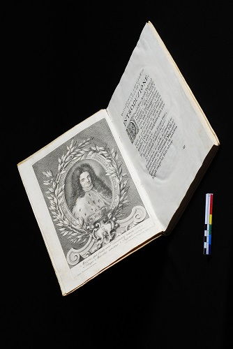 Registro de salida: «Libro “Mirtauro Coronato”»