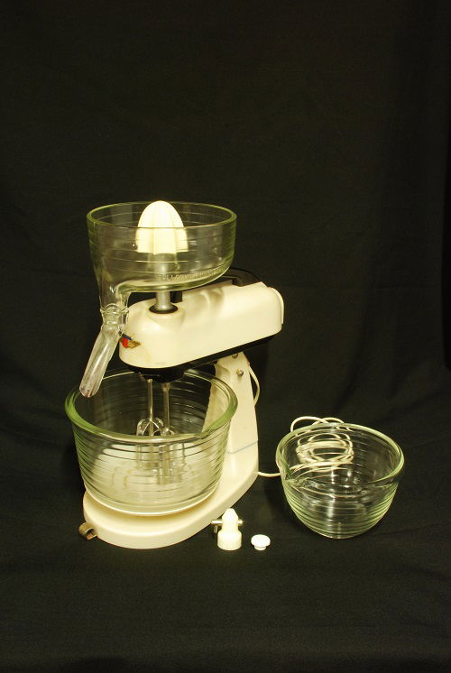Registro de salida: «Batidora multifunción. Marca Ballerup “Ideal Mixer”»