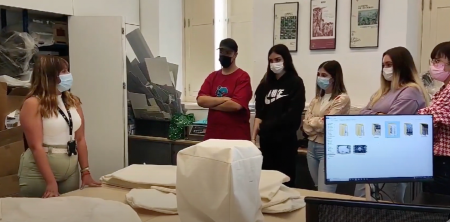Visita de los alumnos de EASD Fernando Estévez al MUNA